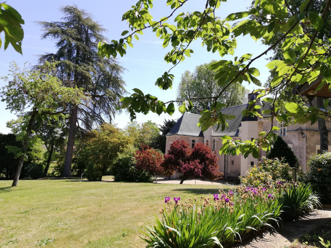 Others 5, Manoir de la Touche, Indre-et-Loire