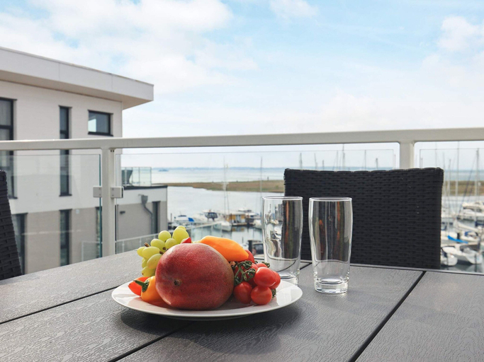 Food & Drinks 5, 5 Star Holiday Home in Wendtorf, Plön