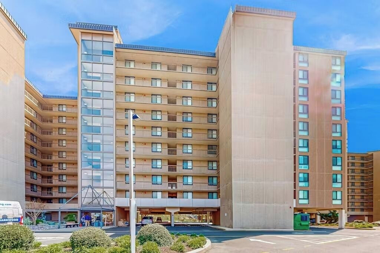 Exterior & Views 2, Sea Colony Condos - Bethany Beach, Sussex