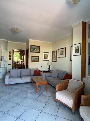 Others 2, Antelia's Home, Napoli