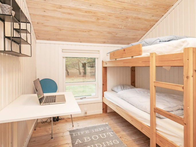 Room 5, 4 Star Holiday Home in Jerup, Frederikshavn