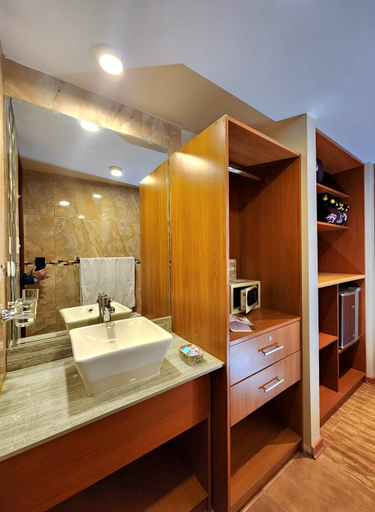 Bathroom 4, El Mariscal Cusco, Cusco