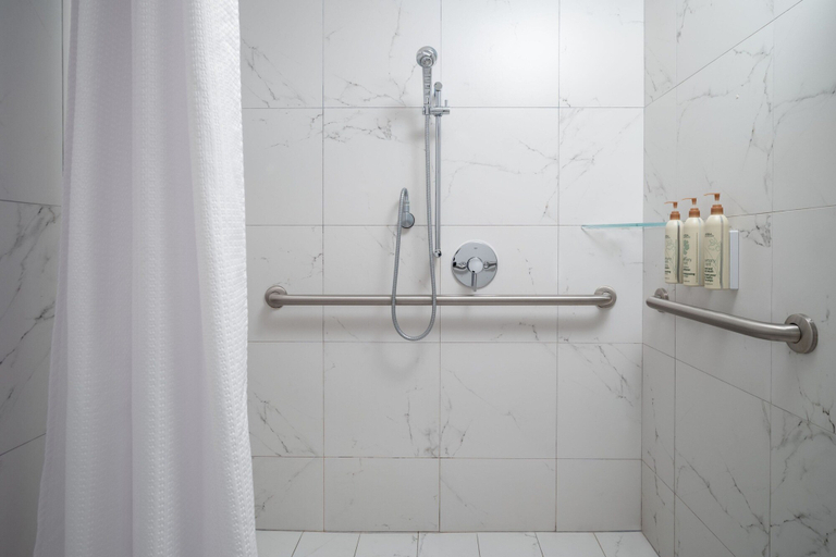 Bathroom 5, Renaissance Orlando Resort – Disney Springs® Area, Orange