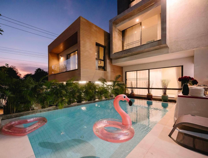 Swimming Pool 5