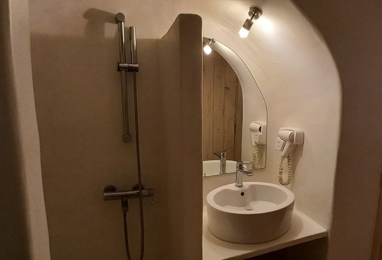 Bathroom 5, Villa Kisiris, South Aegean