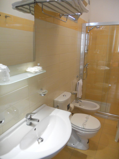 Bathroom, Hotel Club Ravezzo, Lecce