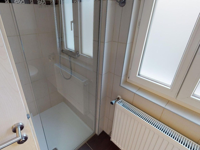 Bathroom 4, Chalet in Bodensdorf Near Ski Slopes, Feldkirchen