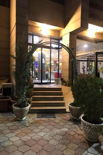 Exterior & Views, Sinaia Palace Hotel, Arbil