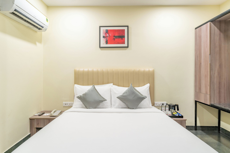 Others 4, Stae Hotels, Hyderabad