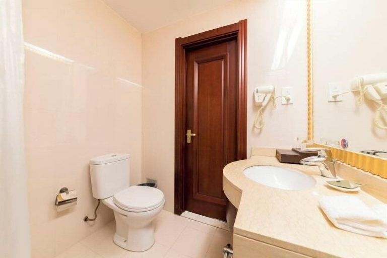 Bathroom 4, Longtang Hotel, Harbin