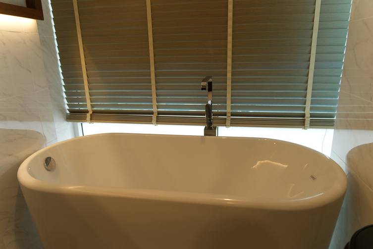 Bathroom 5, Sichon Tesoro, Sichon