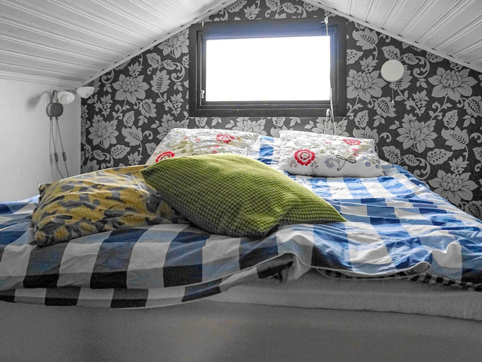 Room 3, 4 Star Holiday Home in Kallekarr, Tjörn