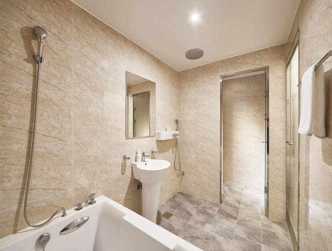 Bathroom 2