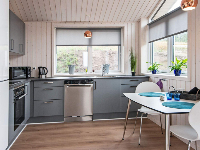 Private kitchen 2, 8 Person Holiday Home in Glesborg, Norddjurs