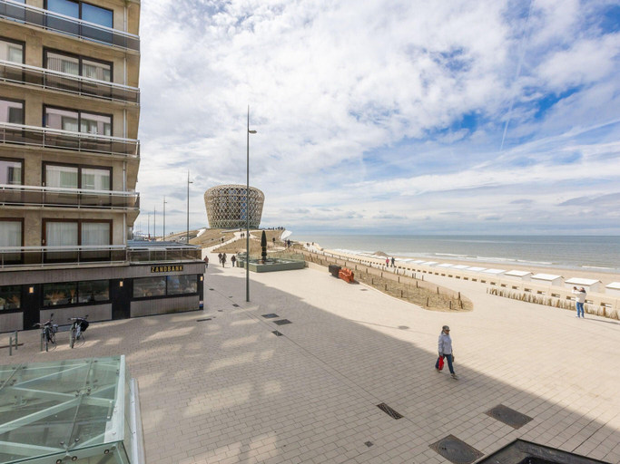 Others 5, Corner apartment with phenomenal sea view, West-Vlaanderen