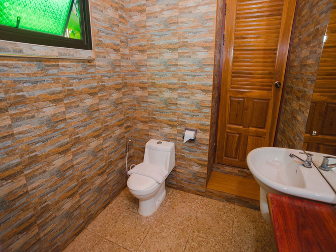 Bathroom 3, Rommai Reunngam Resort, Hang Dong
