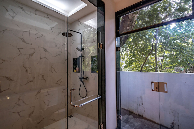 Bathroom 4, Martini Suites Umalas, Badung