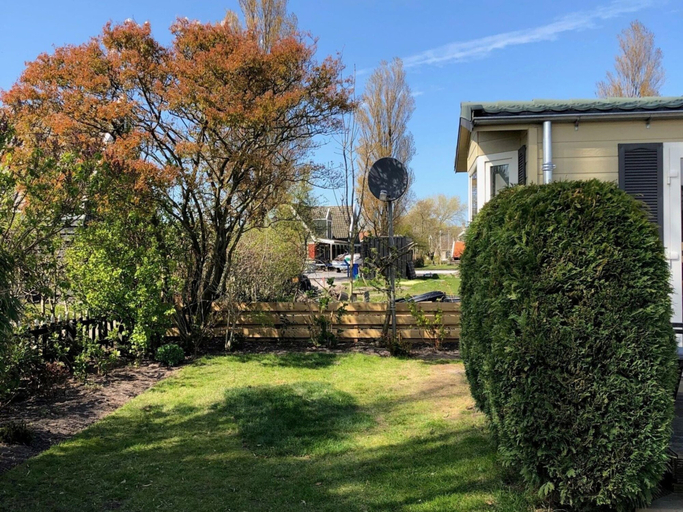 Exterior 3, Chalet in Wiringherlant With Garden Terrace, Wieringen