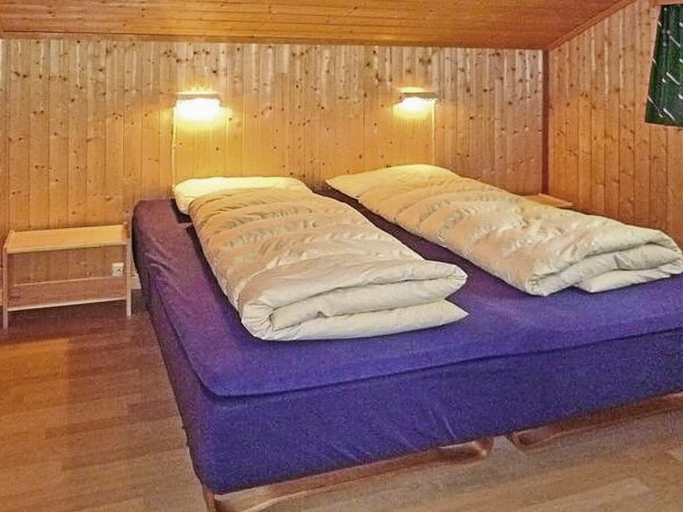Room 4, 6 Person Holiday Home in Olden, Stryn
