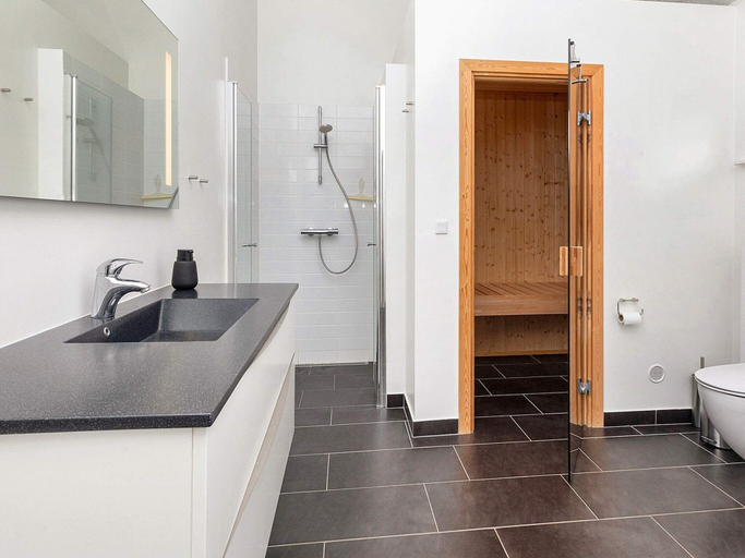 Bathroom 2, 4 Star Holiday Home in Vinderup, Struer