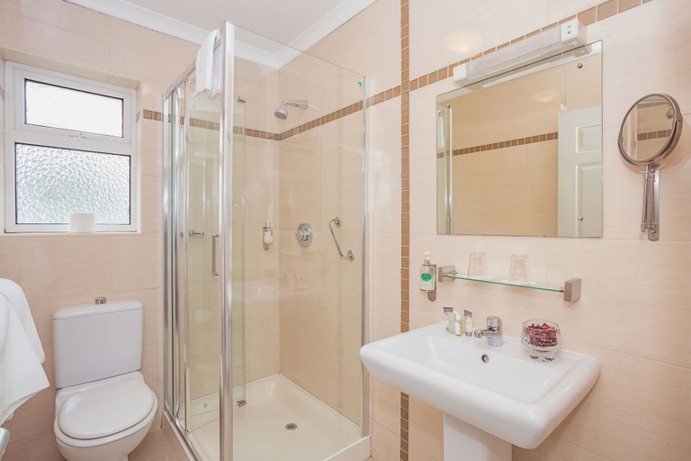Bathroom 4, Ardree House Bed & Breakfast