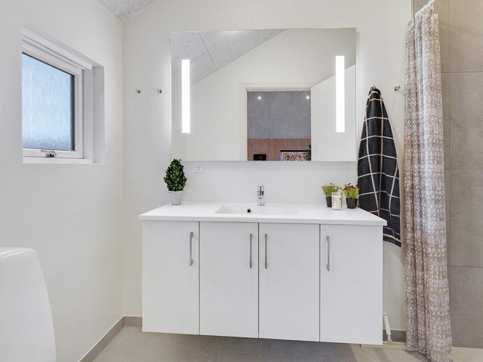 Bathroom, 5 Star Holiday Home in Vaeggerlose, Guldborgsund