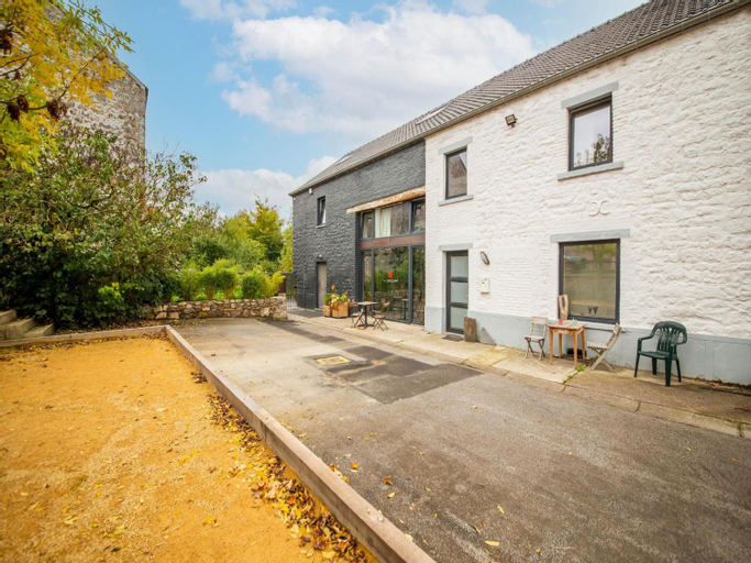 Charming holiday home near Namur with private sauna, Namur
