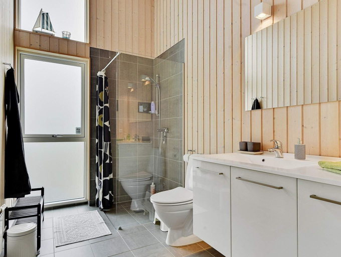 Bathroom 4, 5 Star Holiday Home in Nordborg, Sønderborg