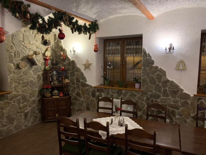 Food & Drinks, Zajazd Zacheta, Kamienna