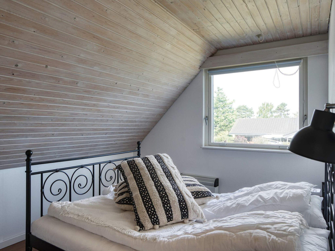 Room 3, 7 Person Holiday Home in Nakskov, Lolland