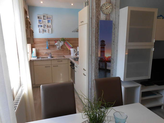 Private kitchen 5, Holiday Apartment Evers 1, Wittmund