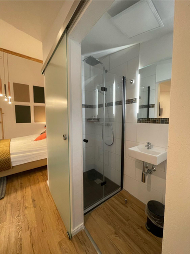 Bathroom 4, Eifelsuiten - Suiten mit Sauna, Kamin und Balkon in der Vulkaneifel - Kerpen Loogh, Vulkaneifel