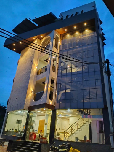 Others 5, Hotel Trinetra, East Nimar