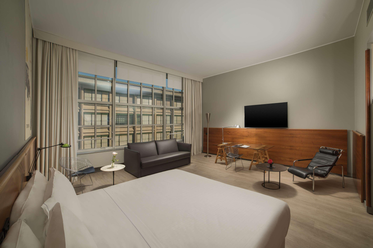Bedroom 18