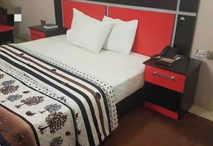 Bedroom 3, Delve Hotel and Suites, Calabar