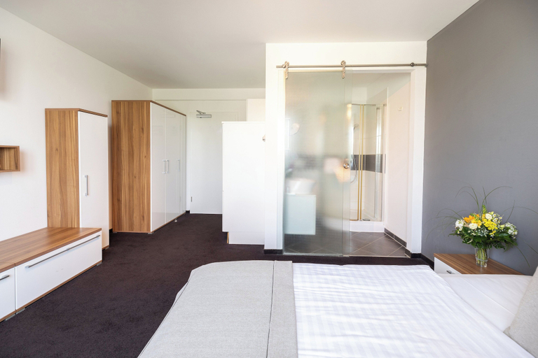 Bedroom 3, Hotel Aviva, Leipzig