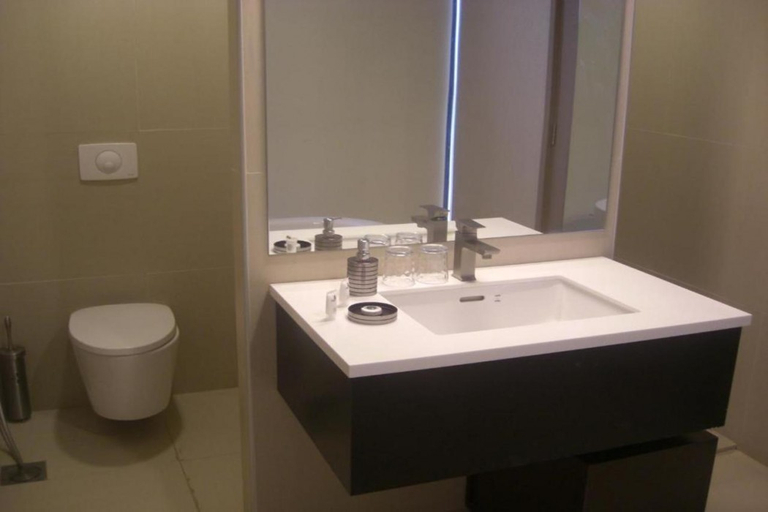Bathroom 4, The View, Al Hamra