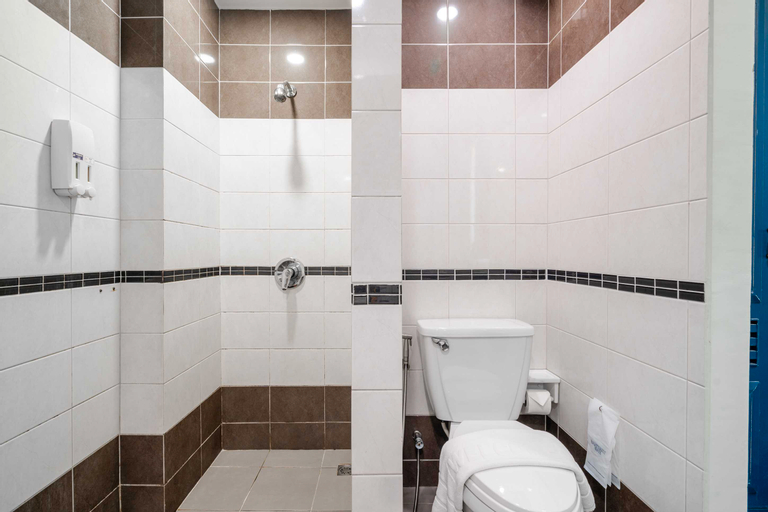 Bathroom 4