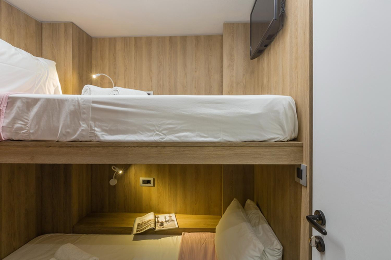 Bedroom 2, LOC HOSPITALITY Urban Den, Ionian Islands
