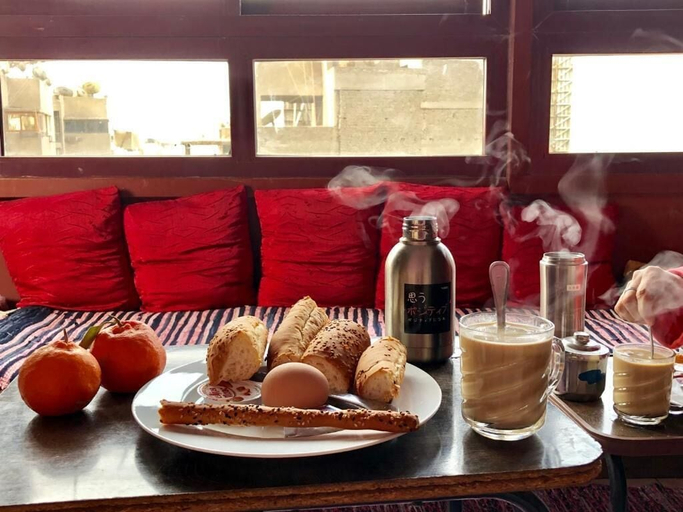 Food & Drinks, Wake Up Cairo Hostel, Qasr an-Nil