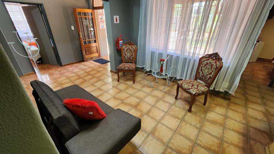 Others 5, Casa Feliz, Waterberg