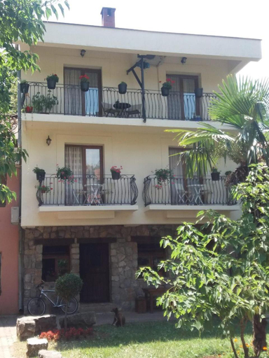 Others 4, Guesthouse Vukasevic