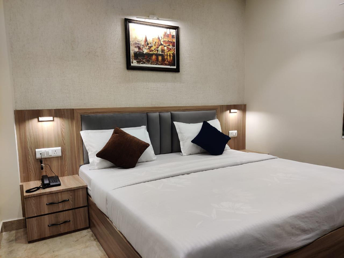 Bedroom 2, Tirtha, Varanasi