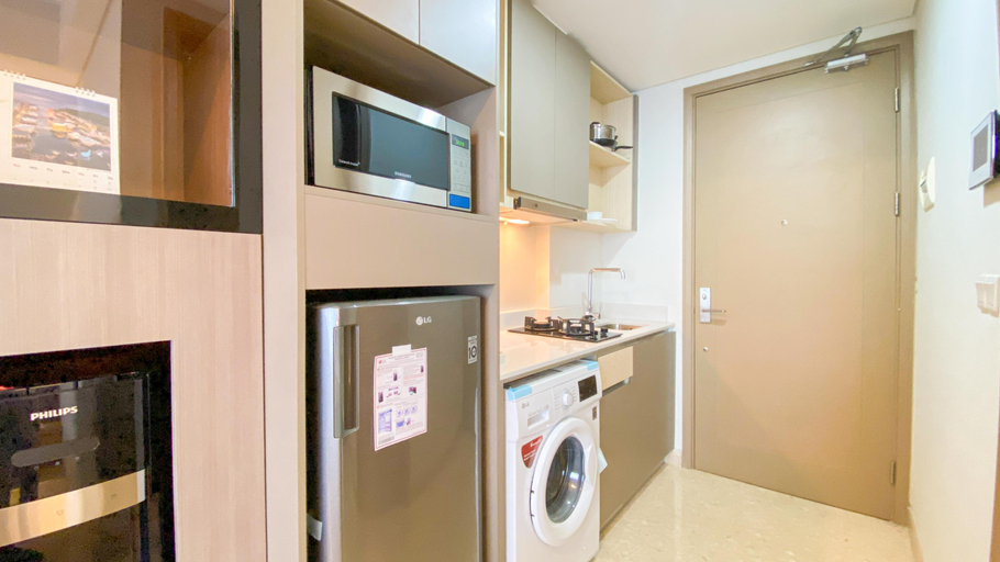 Others 3, Warm and Cozy Studio Apartment at Gold Coast By Travelio, North Jakarta