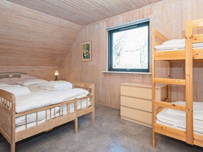 Room 5, 8 Person Holiday Home in Kolind, Syddjurs