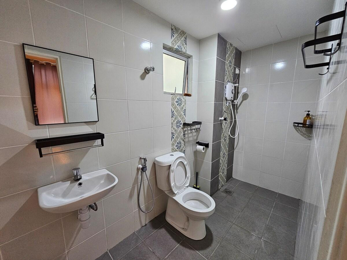 Bathroom 3, Cityview Anderson Residence Ipoh holiday AA2, Kinta
