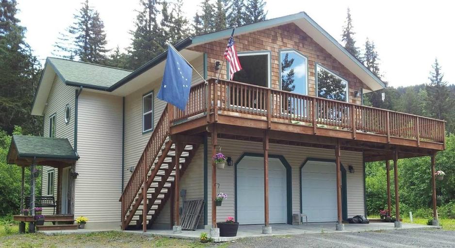 Glacier Creek Lodging, Kenai Peninsula