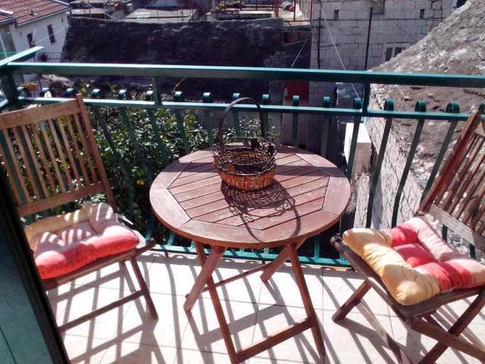 Others 4, Apartments Doris, Split