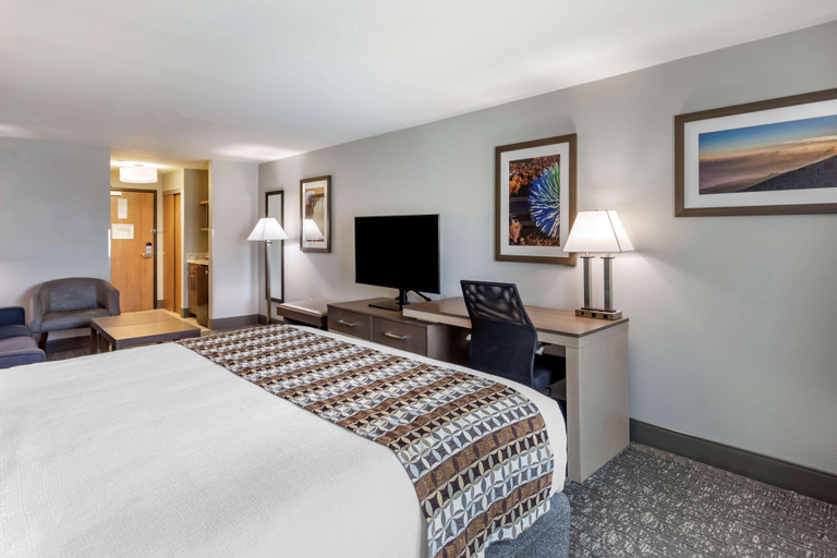 Bedroom 30