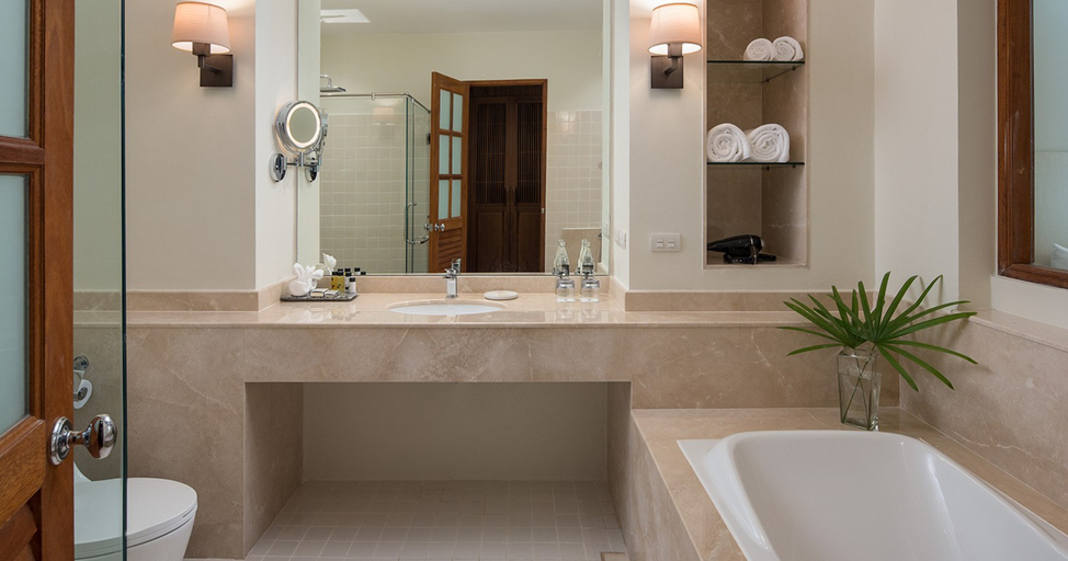 Bathroom 5, Le Menara-Khaolak, Takua Pa